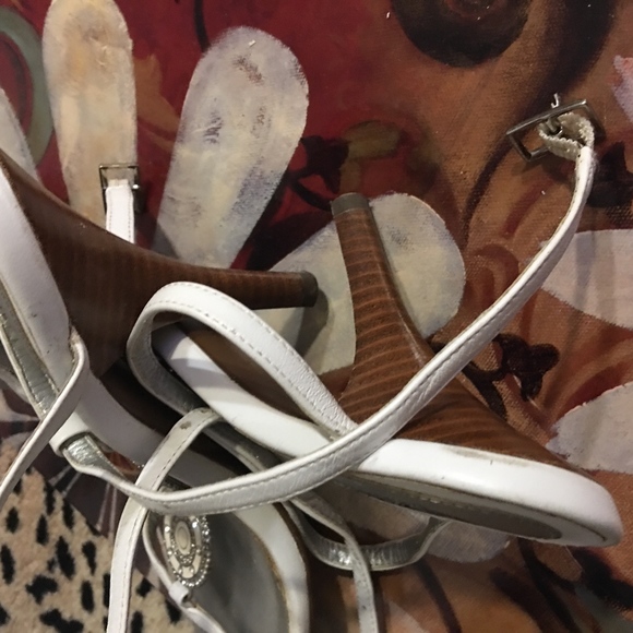 Encore - Picture 7 of 7